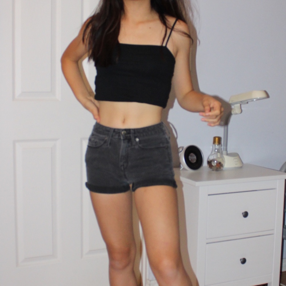 BLACK DENIM SHORTS